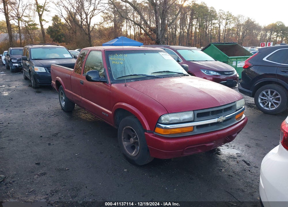 1998 CHEVROLET S-10 LS FLEETSIDE VIN: 1GCCS1949W8204230