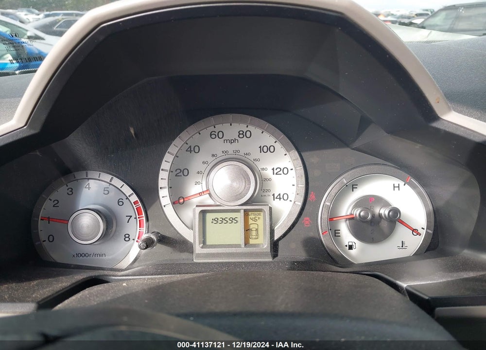 2011 HONDA PILOT EX VIN: 5FNYF3H41BB056575