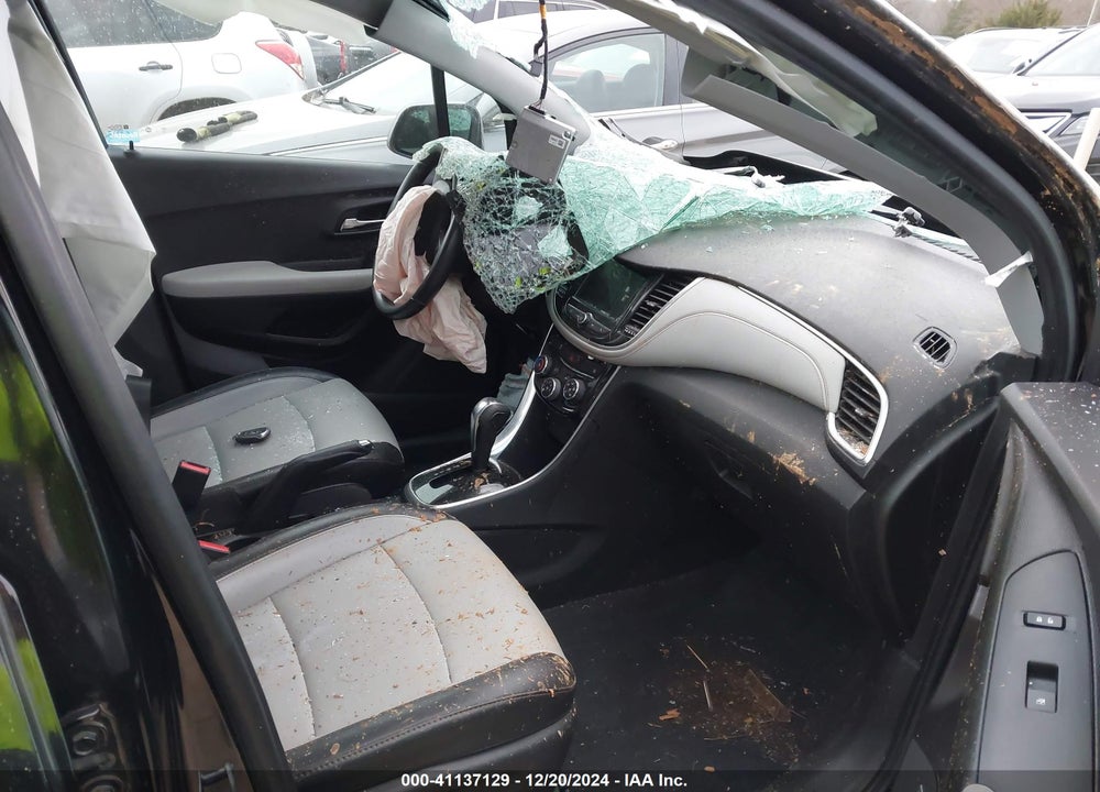 2018 CHEVROLET TRAX PREMIER VIN: 3GNCJRSB0JL363228