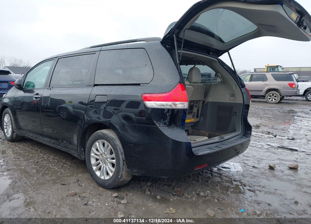2012 TOYOTA SIENNA XLE LIMITED VIN: 5TDYK3DC9CS207412