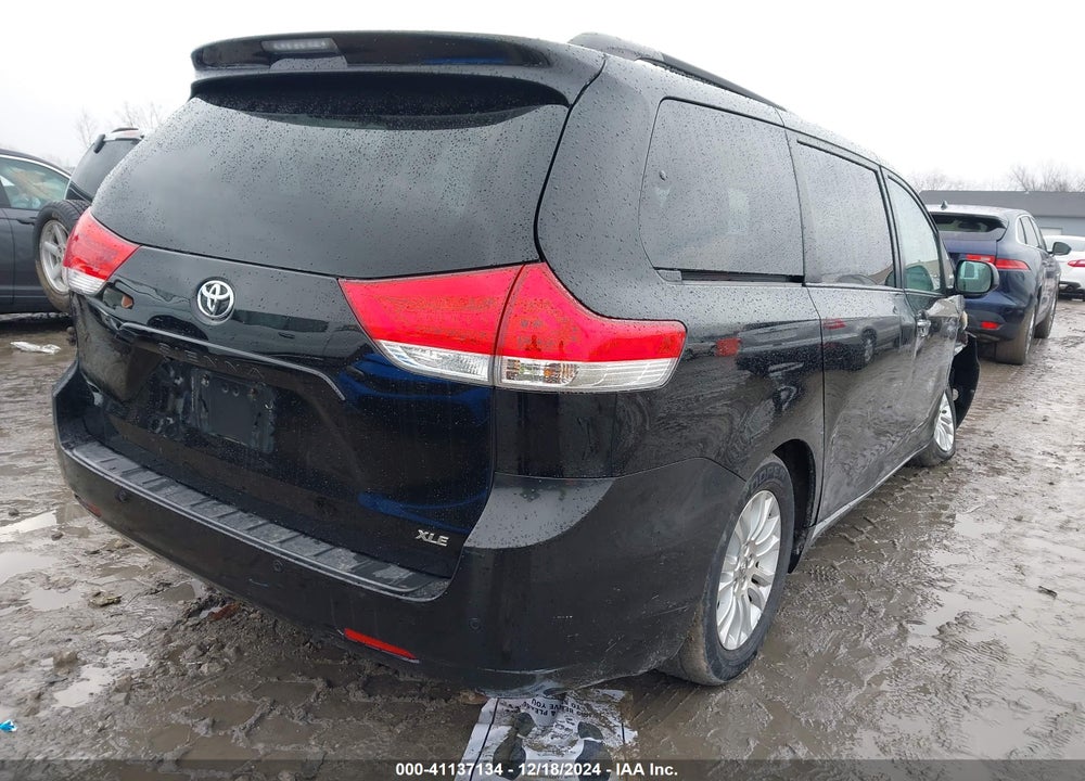 2012 TOYOTA SIENNA XLE LIMITED VIN: 5TDYK3DC9CS207412