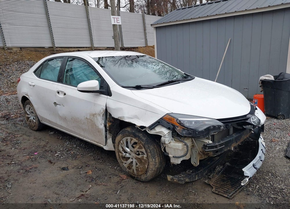 2018 TOYOTA COROLLA LE VIN: 5YFBURHE7JP753503
