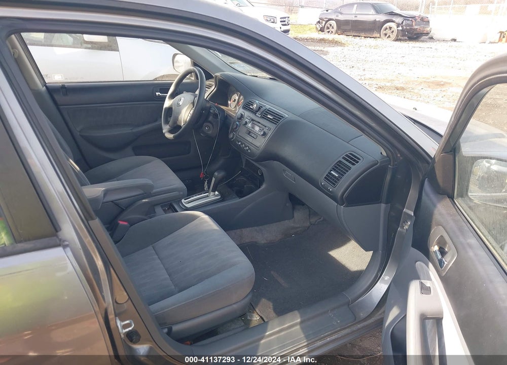 2005 HONDA CIVIC LX VIN: 2HGES16575H633916