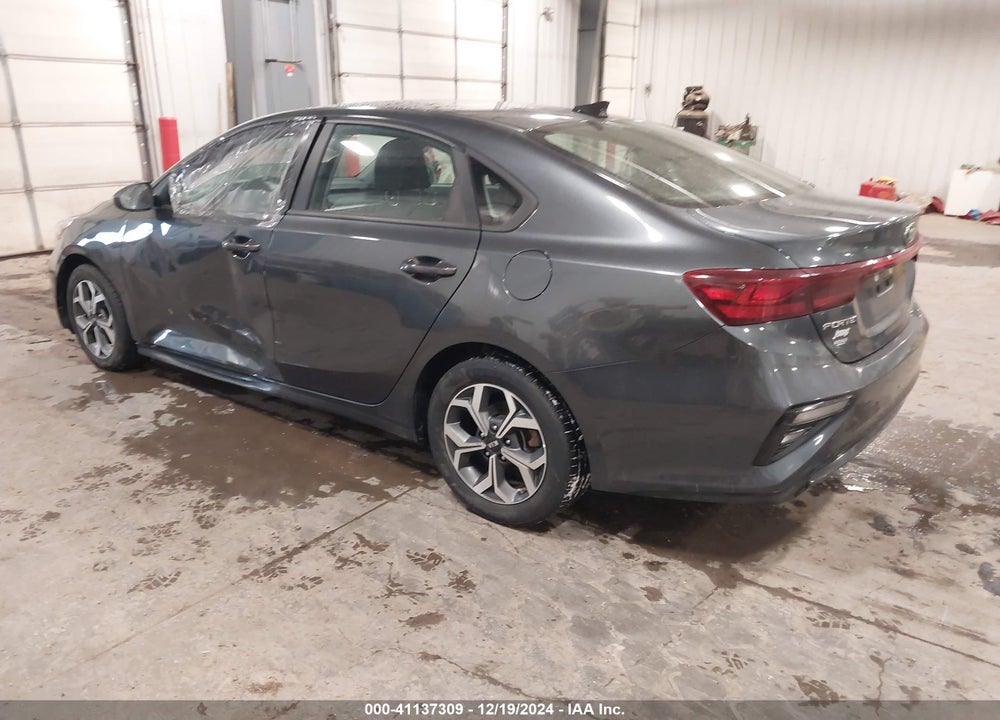 2021 KIA FORTE VIN: 3KPF24ADXME315172