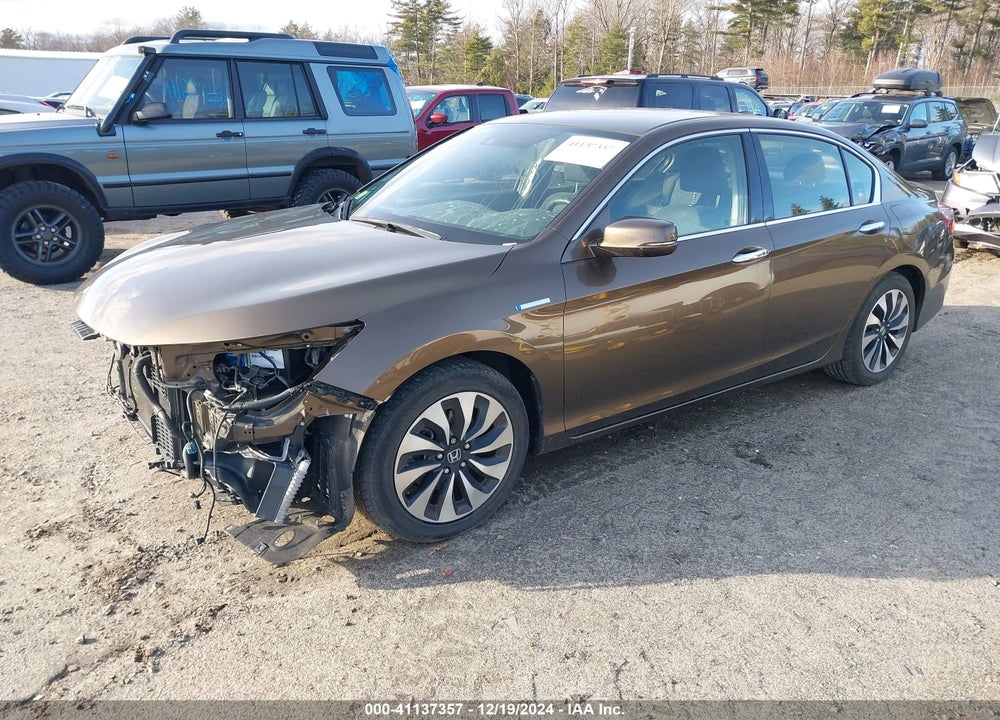 2017 HONDA ACCORD HYBRID VIN: JHMCR6F37HC004675