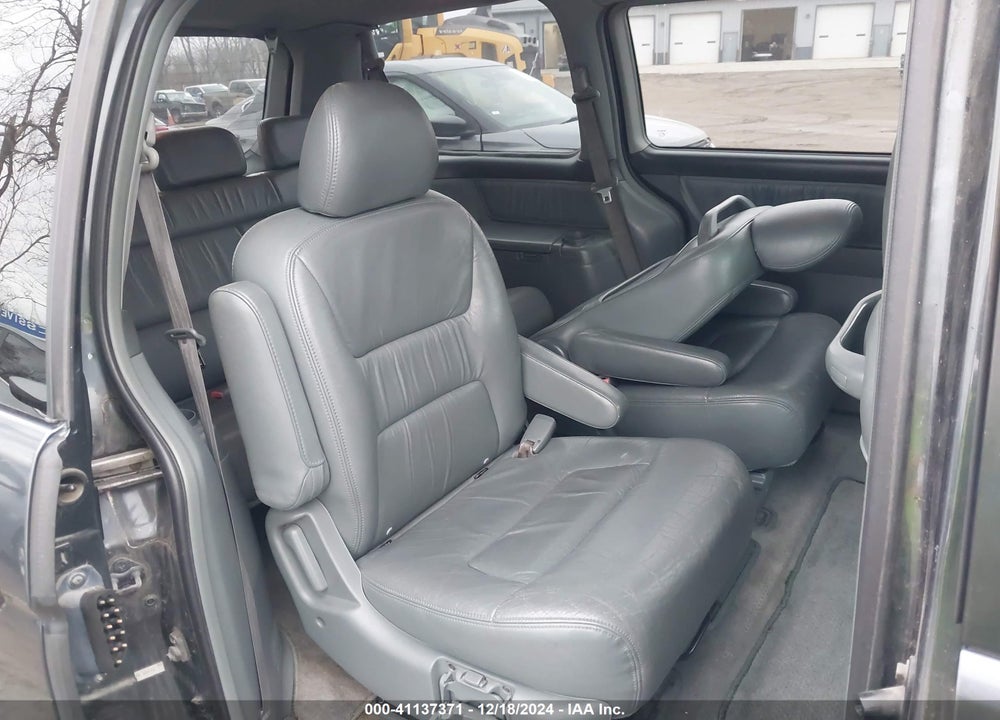 2004 HONDA ODYSSEY EX-L VIN: 5FNRL18964B035415