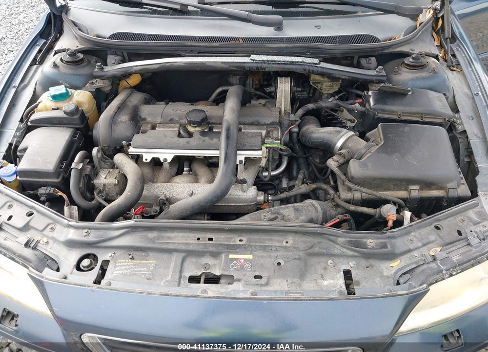 2008 VOLVO S60 2.5T VIN: YV1RH592582688377