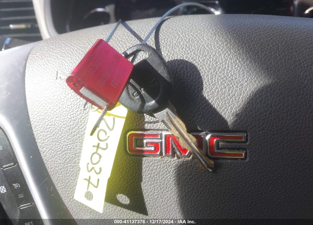 2013 GMC ACADIA SLT-1 VIN: 1GKKVRKD0DJ207037