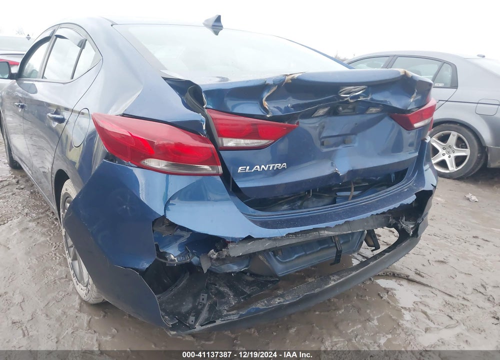 2017 HYUNDAI ELANTRA SE VIN: 5NPD84LF0HH116623