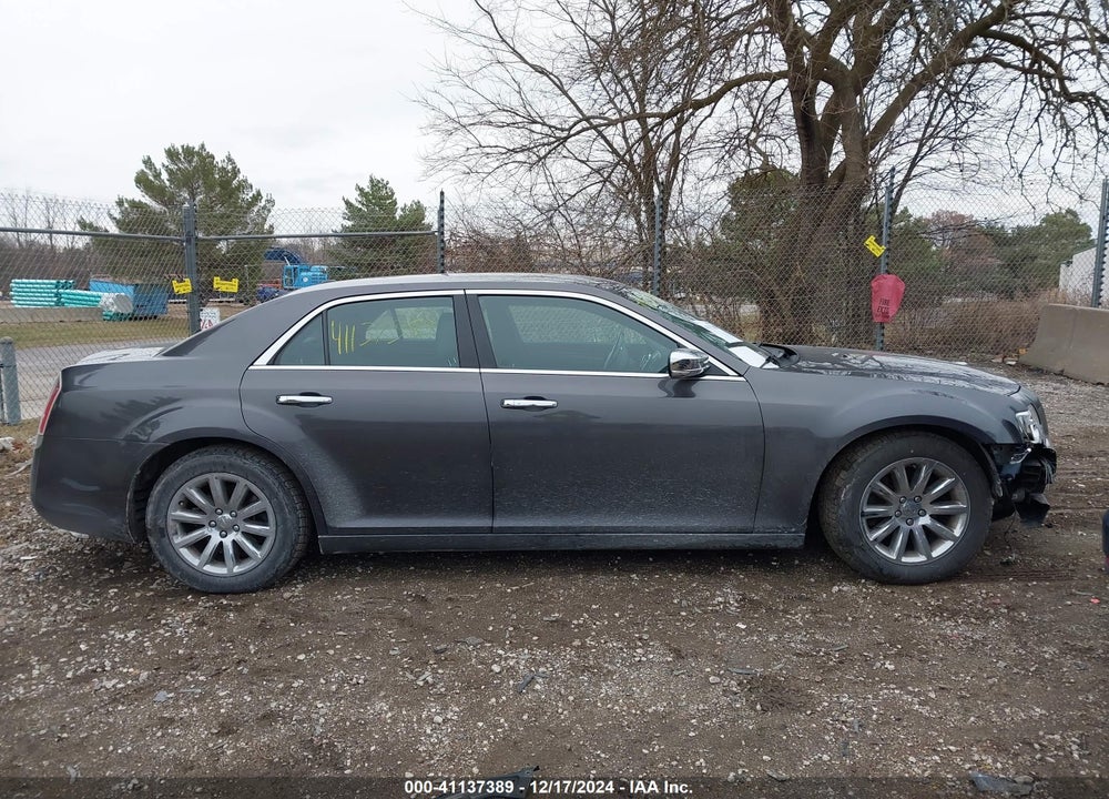 2013 CHRYSLER 300C VIN: 2C3CCAET2DH687517