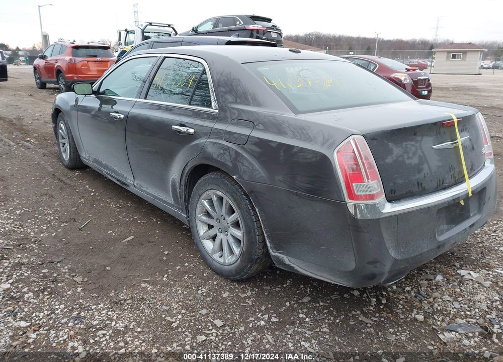 2013 CHRYSLER 300C VIN: 2C3CCAET2DH687517