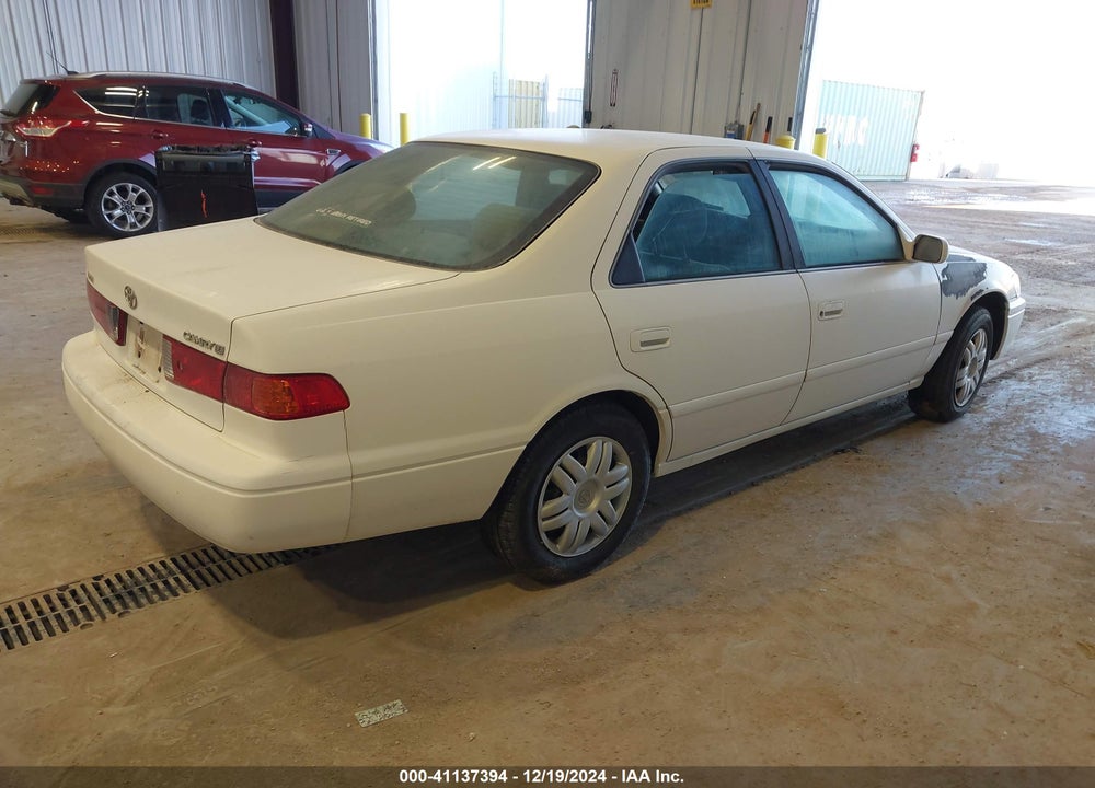 2001 TOYOTA CAMRY LE VIN: 4T1BG22K61U836660