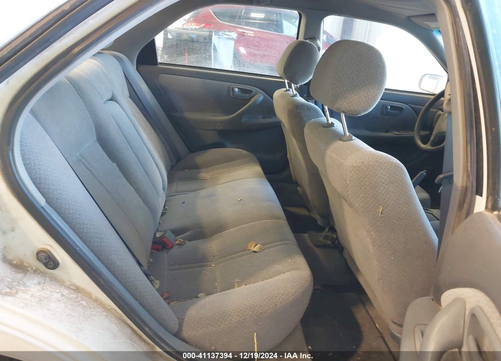 2001 TOYOTA CAMRY LE VIN: 4T1BG22K61U836660