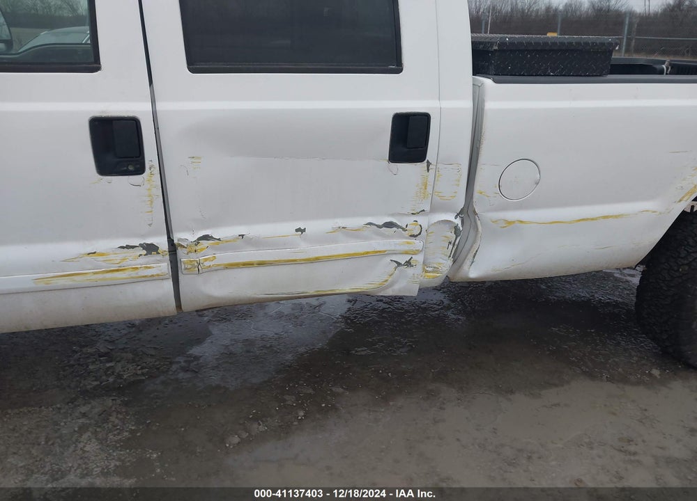 2001 FORD F-250 LARIAT/XL/XLT VIN: 3FTNW21S81MA52331