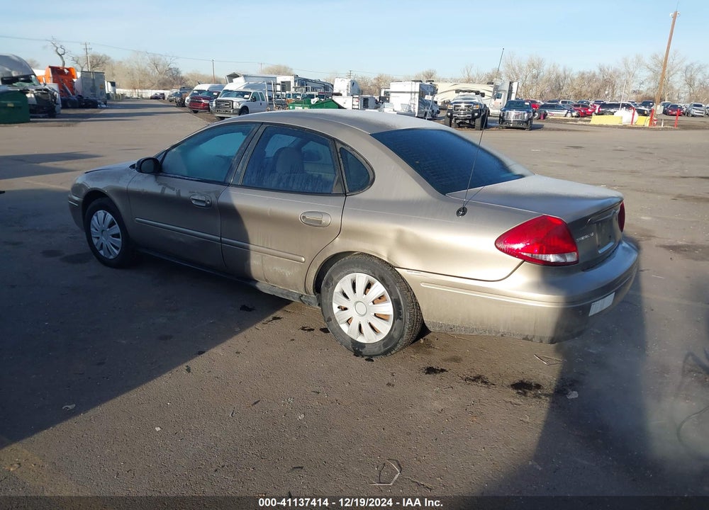2005 FORD TAURUS SE VIN: 1FAFP53235A139644