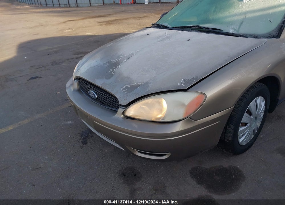 2005 FORD TAURUS SE VIN: 1FAFP53235A139644