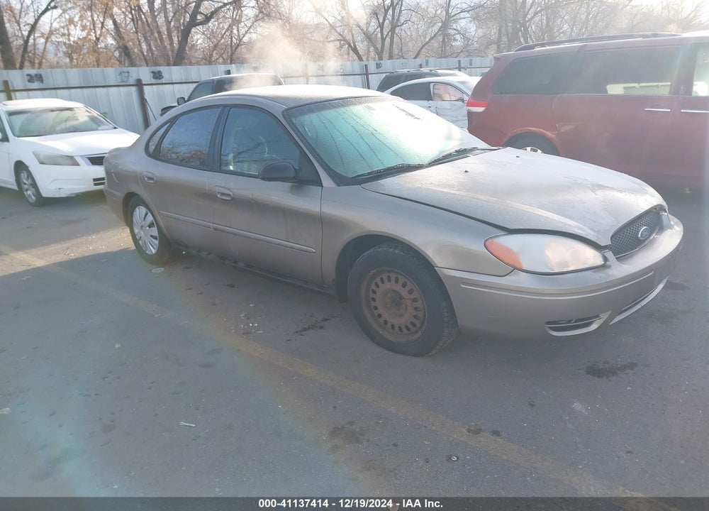 2005 FORD TAURUS SE VIN: 1FAFP53235A139644
