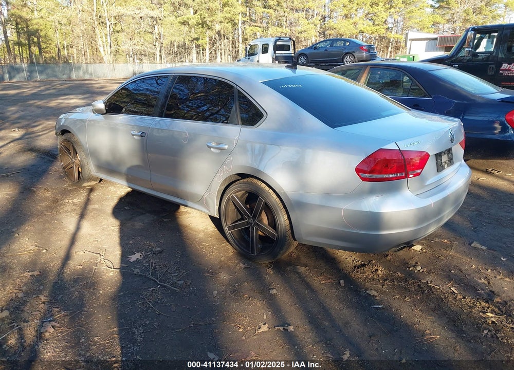 2014 VOLKSWAGEN PASSAT VIN: 1VWBT7A38EC038418