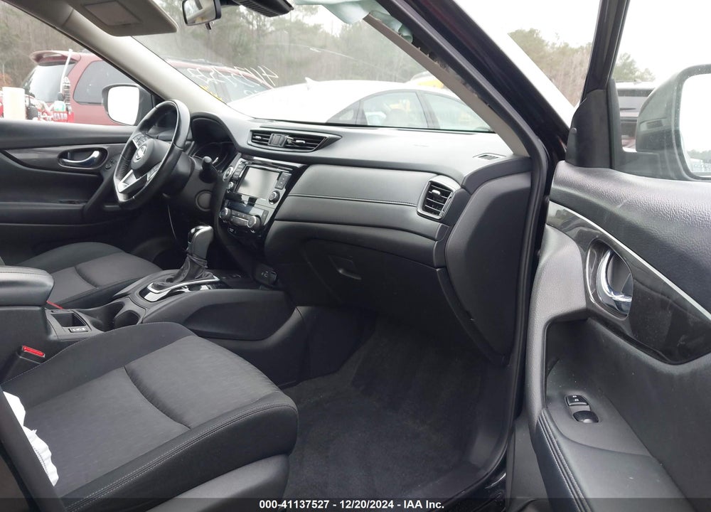 2019 NISSAN ROGUE SV VIN: JN8AT2MT5KW256862