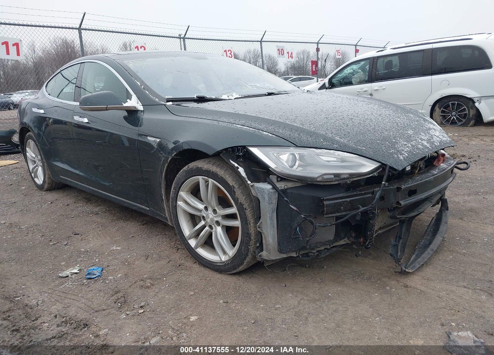 2014 TESLA MODEL S P85 VIN: 5YJSA1H14EFP34190