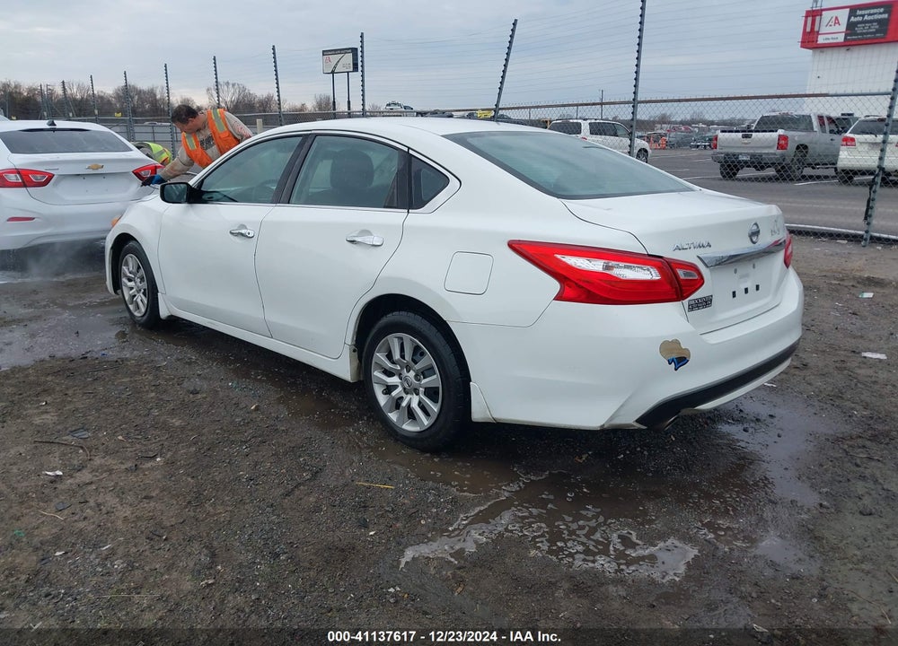 2016 NISSAN ALTIMA VIN: 1N4AL3AP3GN379555