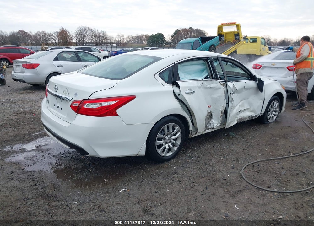2016 NISSAN ALTIMA VIN: 1N4AL3AP3GN379555