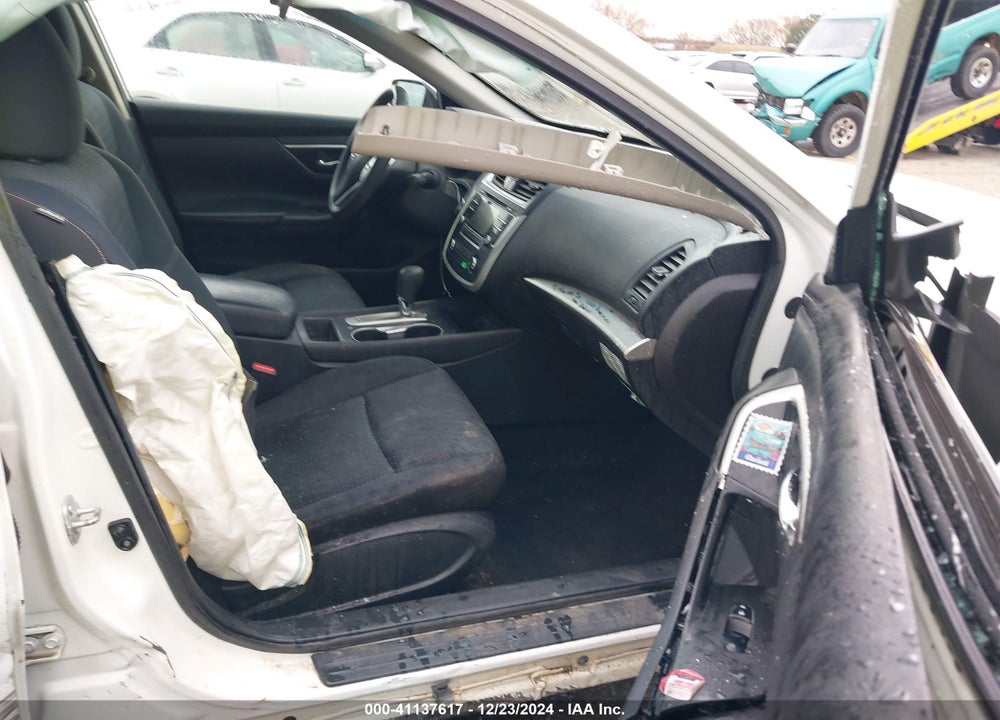 2016 NISSAN ALTIMA VIN: 1N4AL3AP3GN379555