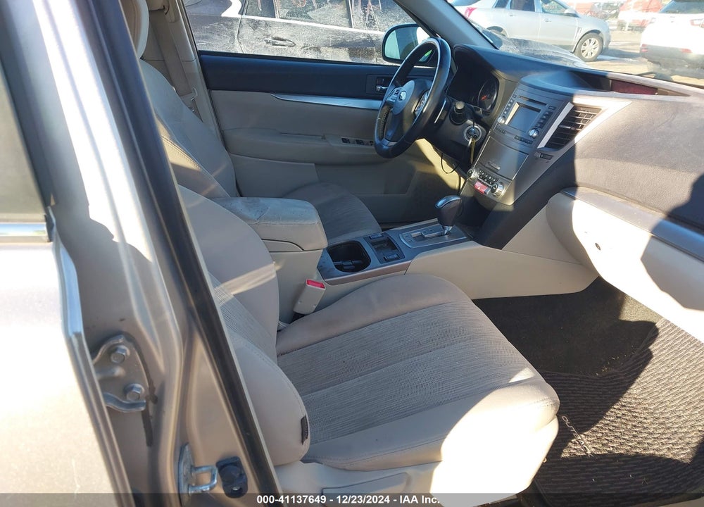 2014 SUBARU OUTBACK 2.5I PREMIUM VIN: 4S4BRBCC8E3200190