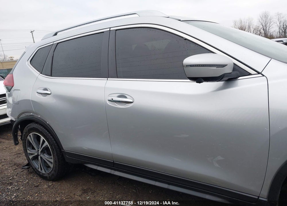 2020 NISSAN ROGUE SV FWD VIN: JN8AT2MT3LW036069