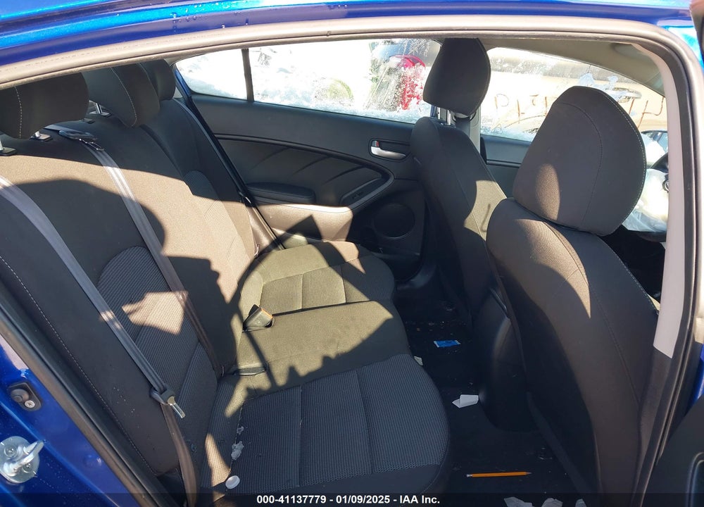 2017 KIA FORTE VIN: 3KPFK4A72HE059965