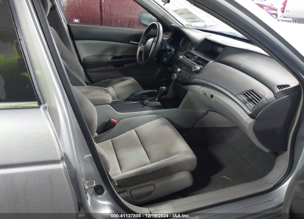 2008 HONDA ACCORD 2.4 LX VIN: 1HGCP263X8A016218