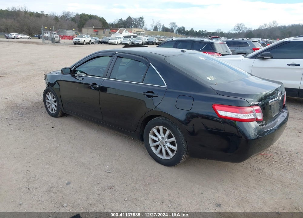 2011 TOYOTA CAMRY XLE VIN: 4T4BF3EK1BR203172