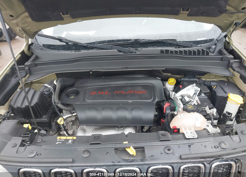 2015 JEEP RENEGADE LATITUDE VIN: ZACCJABT3FPB86935