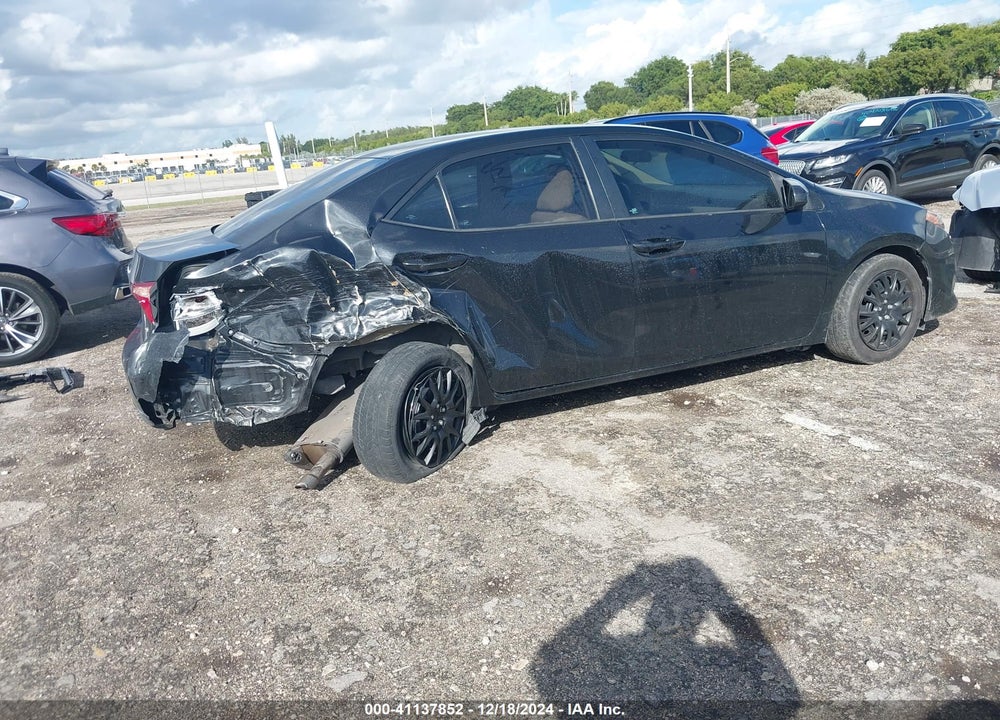 2018 TOYOTA COROLLA VIN: 2T1BURHE4JC977117