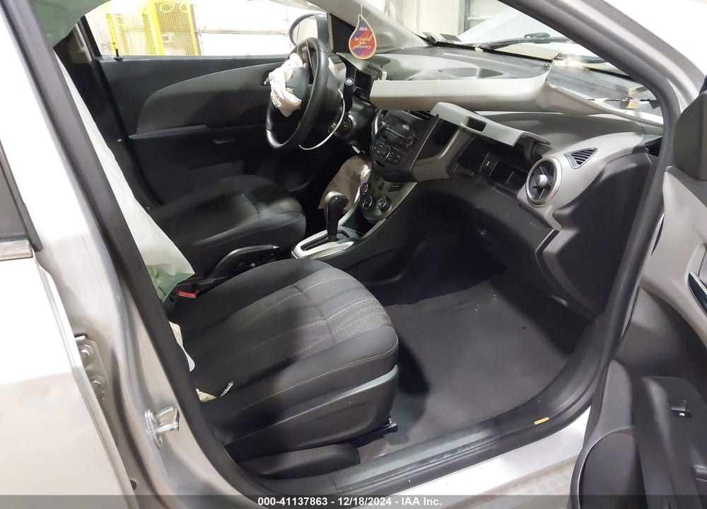 2015 CHEVROLET SONIC VIN: 1G1JC5SG9F4133627