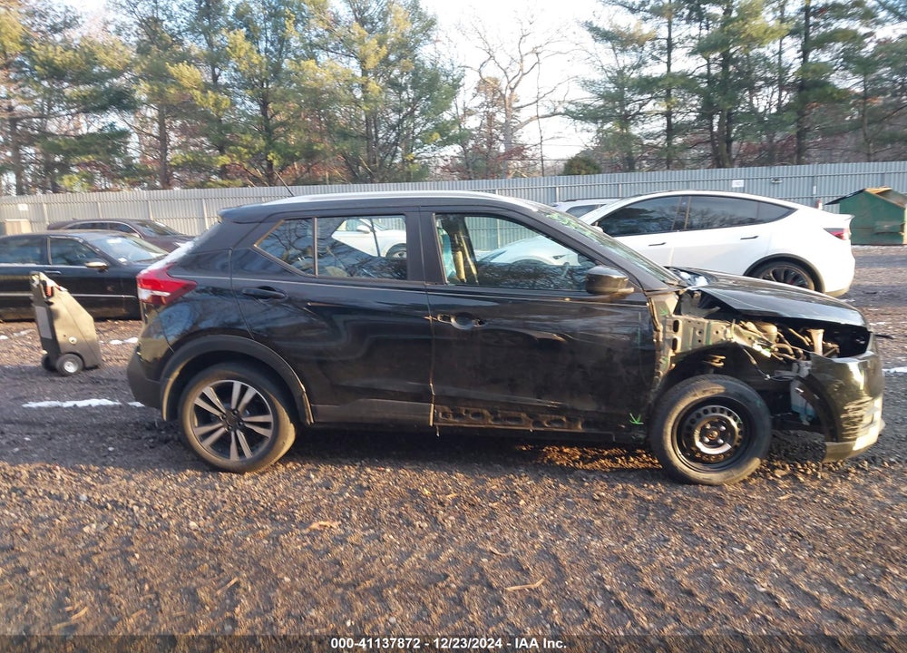 2019 NISSAN KICKS SV VIN: 3N1CP5CU9KL510294