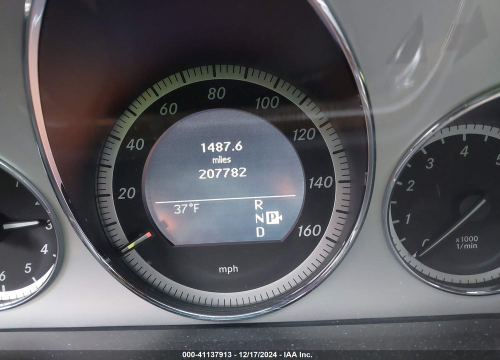 2010 MERCEDES-BENZ E 350 VIN: WDDHF5GB1AA192584