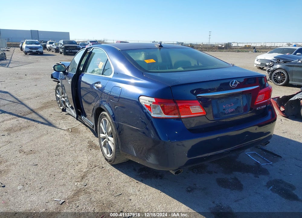 2011 LEXUS ES 350 VIN: JTHBK1EG4B2452358