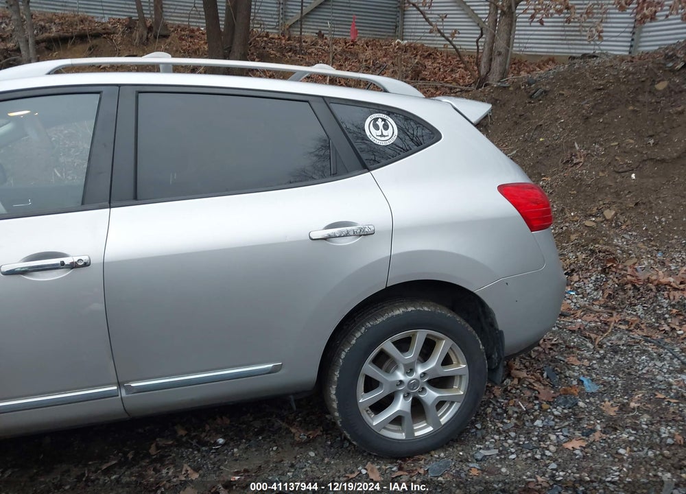 2013 NISSAN ROGUE SV W/SL PKG VIN: JN8AS5MV0DW607928