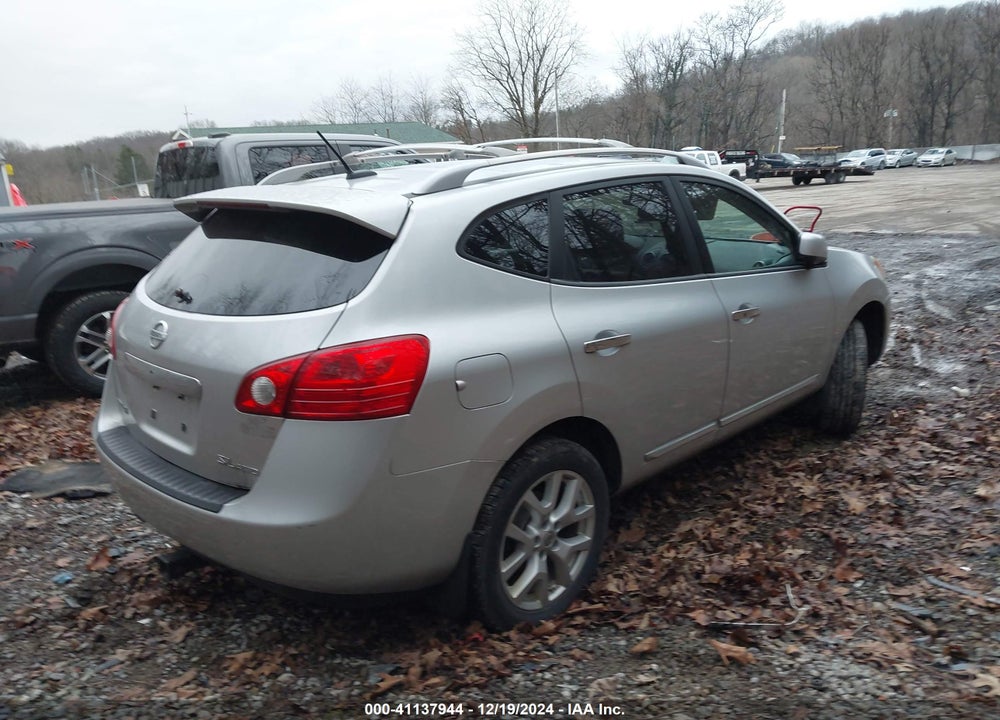 2013 NISSAN ROGUE SV W/SL PKG VIN: JN8AS5MV0DW607928