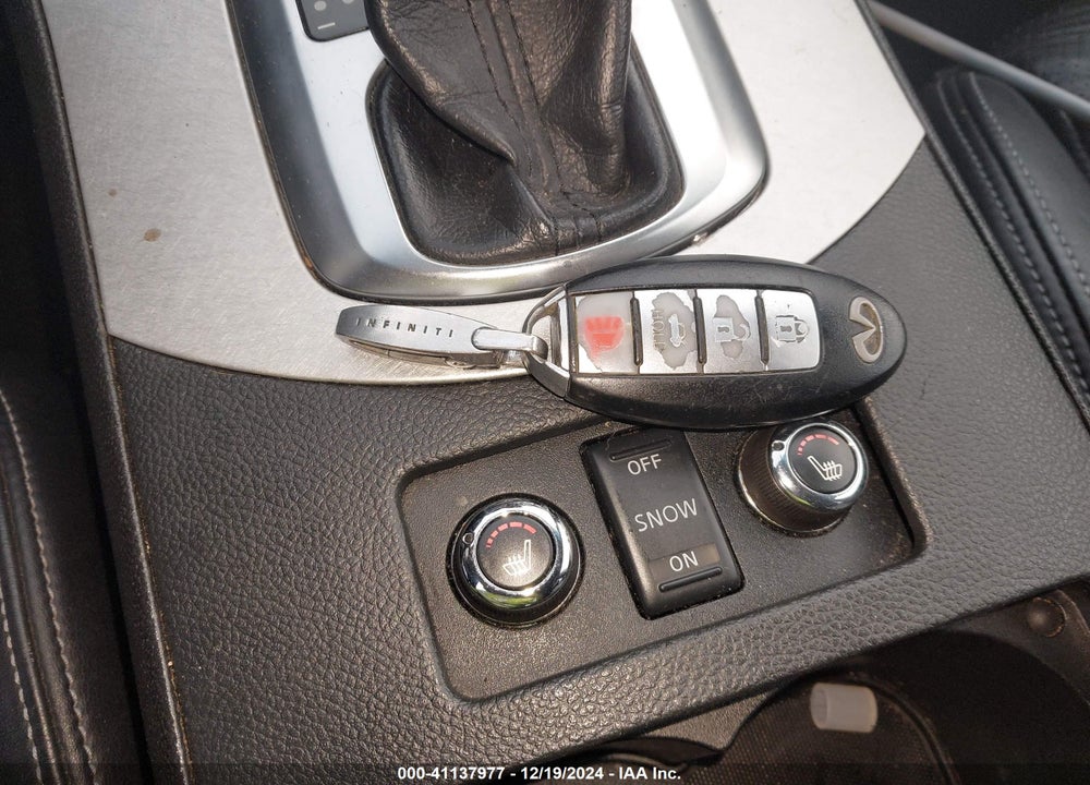 2009 INFINITI G37X VIN: JNKCV61F29M050066
