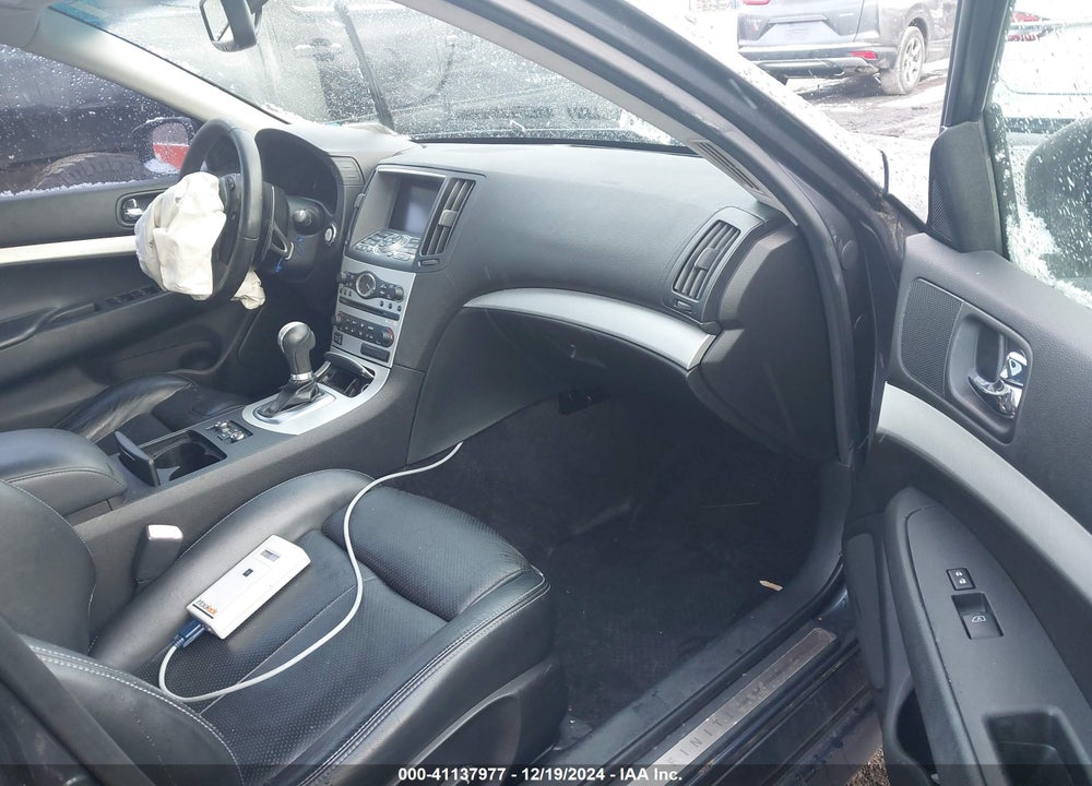 2009 INFINITI G37X VIN: JNKCV61F29M050066