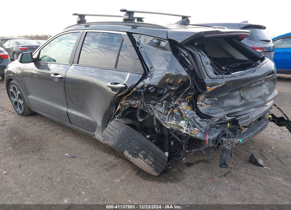 2024 KIA NIRO PLUG-IN HYBRID VIN: KNDCR3LF4R5174223