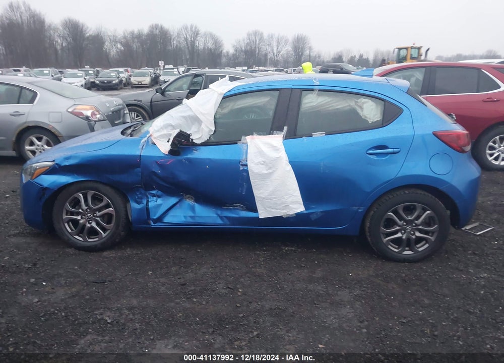 2020 TOYOTA YARIS LE VIN: 3MYDLBJV8LY701489