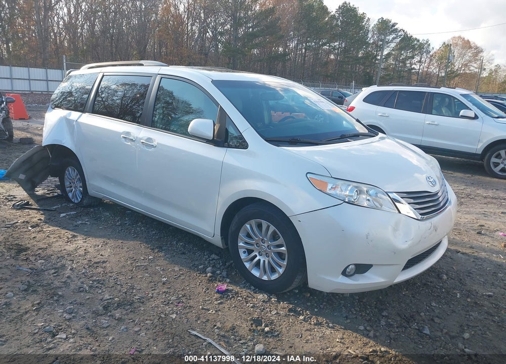 2017 TOYOTA SIENNA XLE LIMITED VIN: 5TDYZ3DC3HS772192