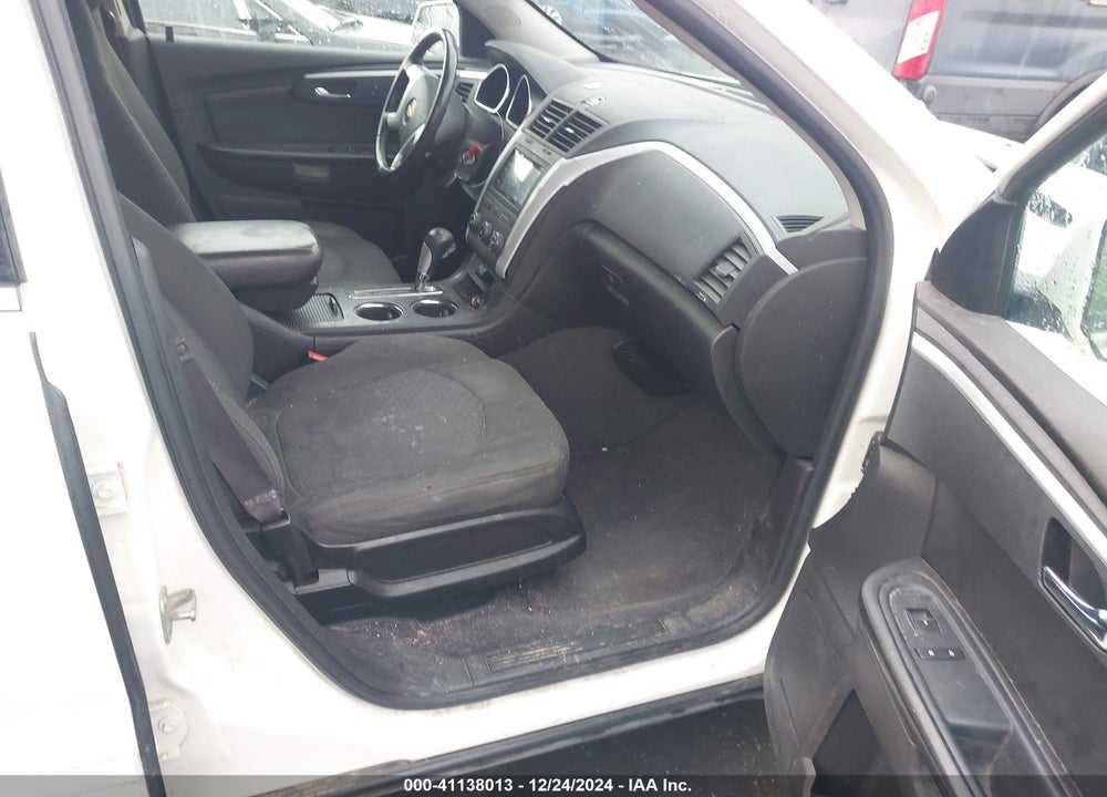 2011 CHEVROLET TRAVERSE 1LT VIN: 1GNKVGED8BJ137769