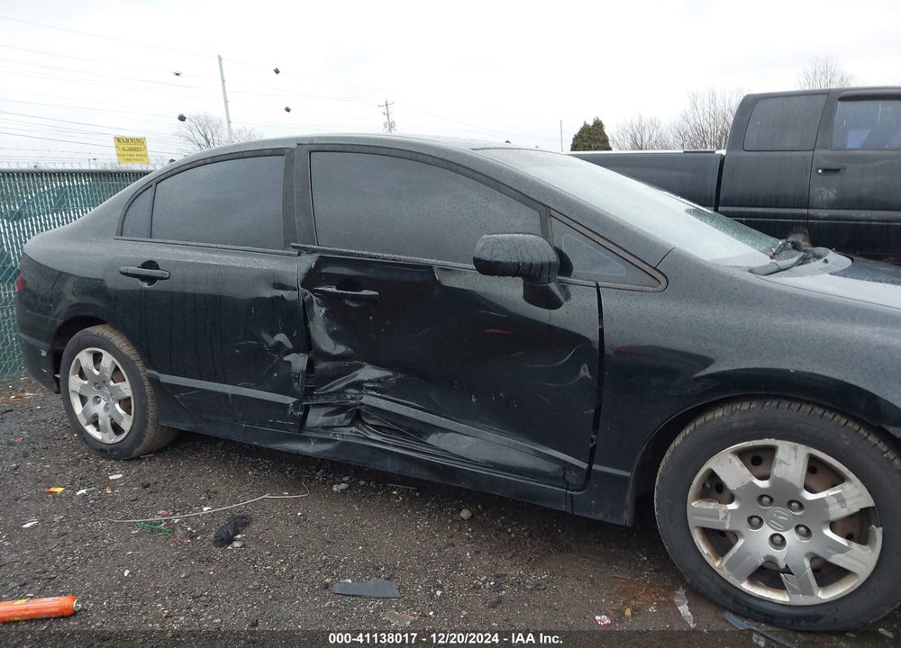 2011 HONDA CIVIC VIN: 19XFA1F5XBE030018