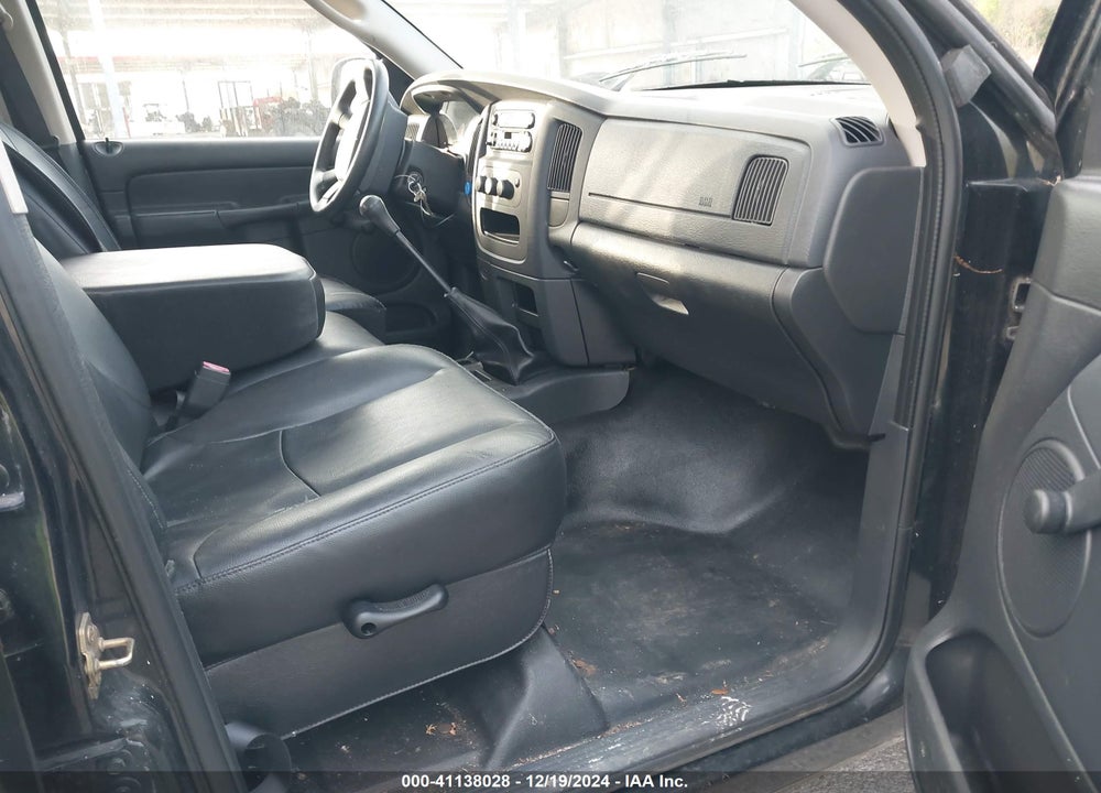 2004 DODGE RAM 1500 ST VIN: 1D7HA18K74J268173