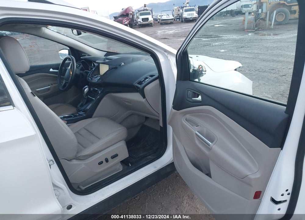 2015 FORD ESCAPE VIN: 1FMCU9J98FUA78736