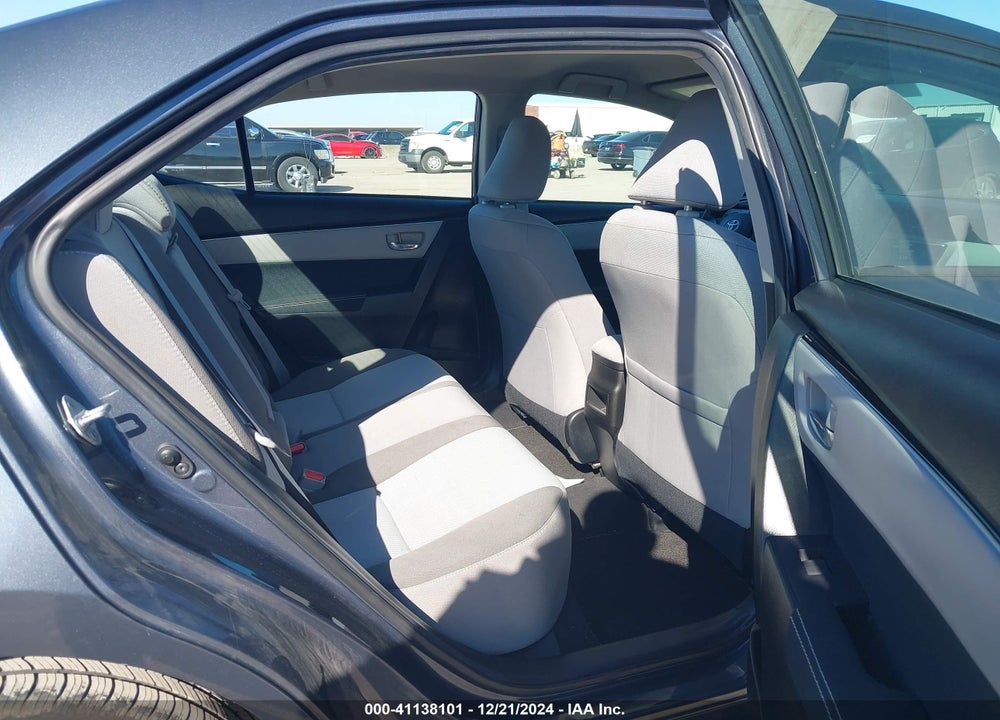 2018 TOYOTA COROLLA LE VIN: 5YFBURHE6JP765013